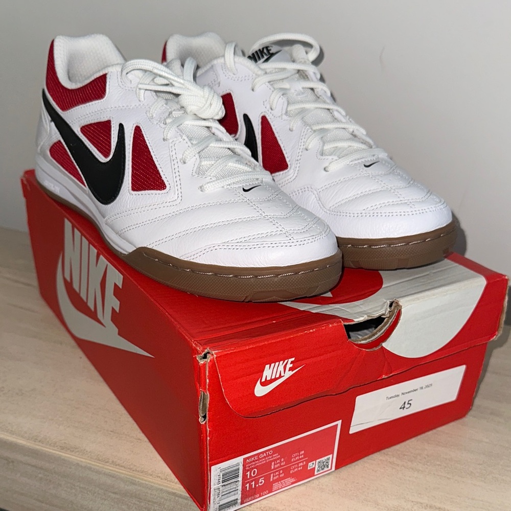 Nike Gato - Picture 2 of 6